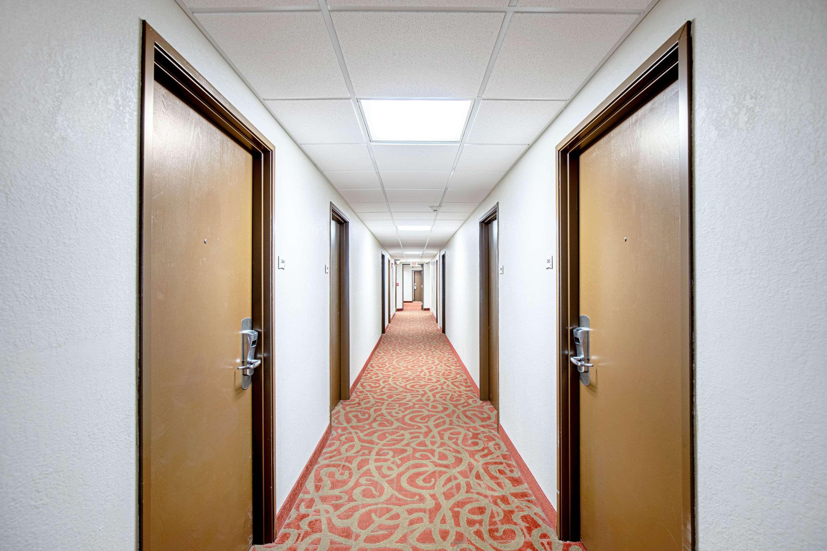 Quality Inn & Suites Милуоки Екстериор снимка