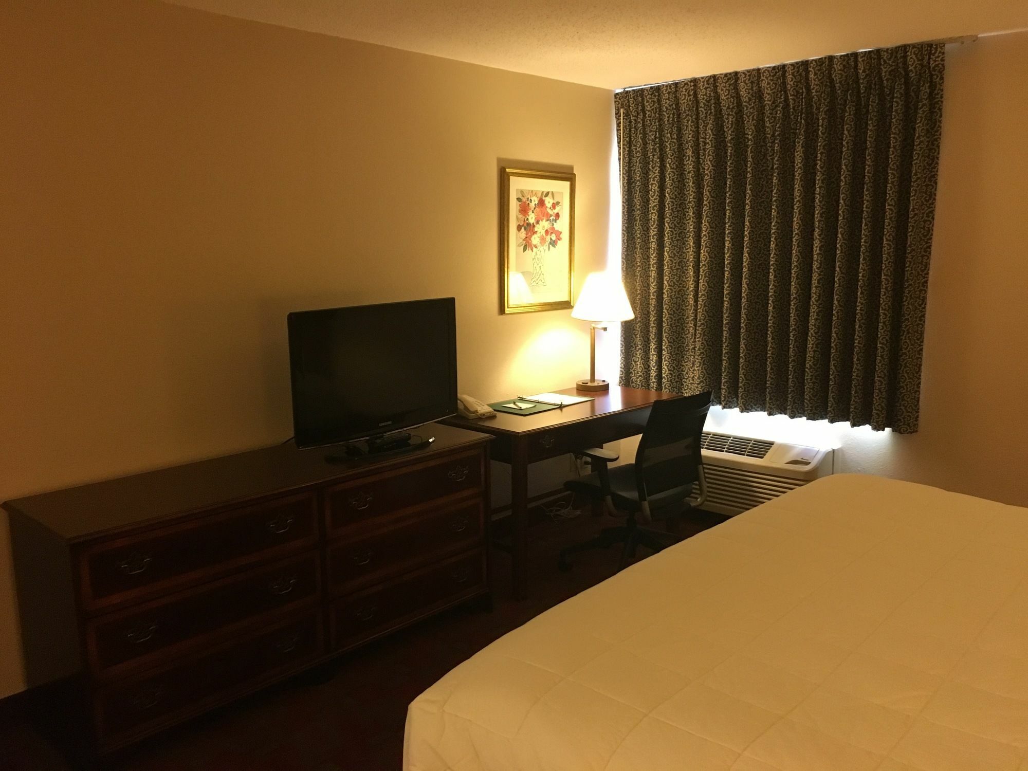 Quality Inn & Suites Милуоки Екстериор снимка