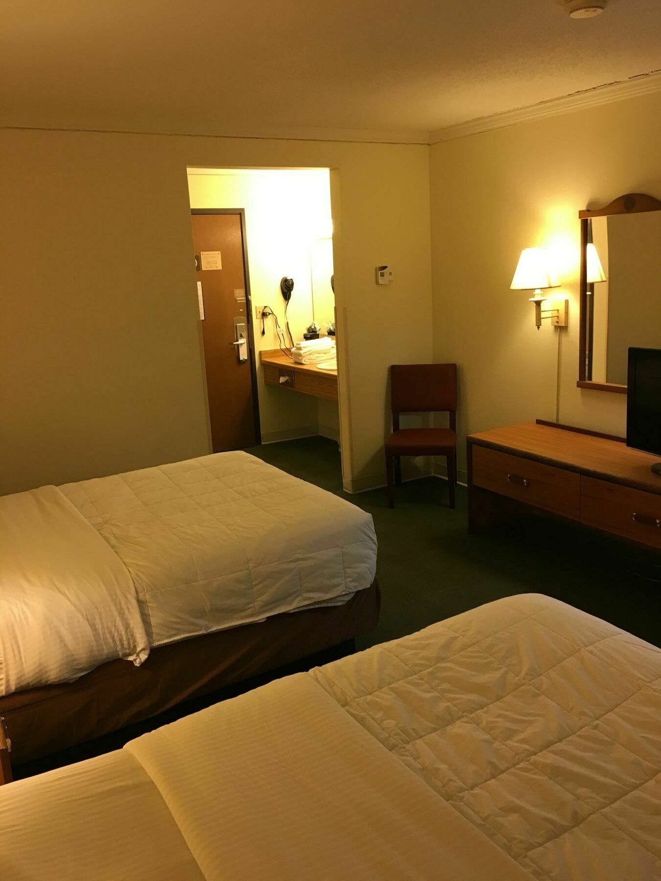 Quality Inn & Suites Милуоки Екстериор снимка